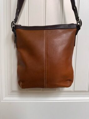 Tignanello Soft Brown Leather Crossbody Shoulder Bag. 10.5” by 10.5” by 2.5”